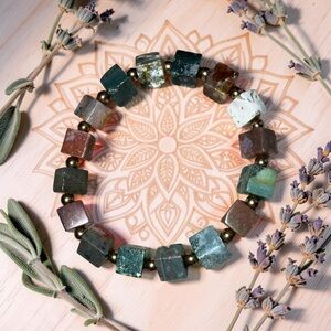 🆕 8mm Indian Agate Bracelet 💚💜